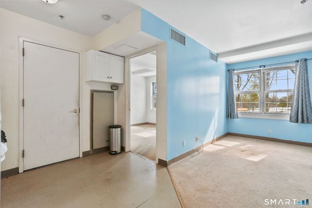 59 Courtland Avenue APT 2T, Stamford, CT 06902