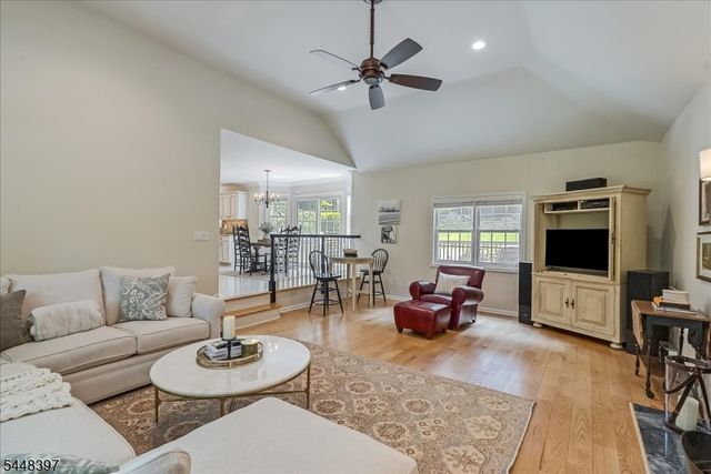14 Fieldstone Trl, Byram Twp., NJ 07871