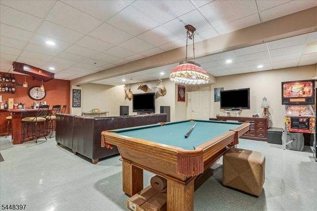 14 Fieldstone Trl, Byram Twp., NJ 07871