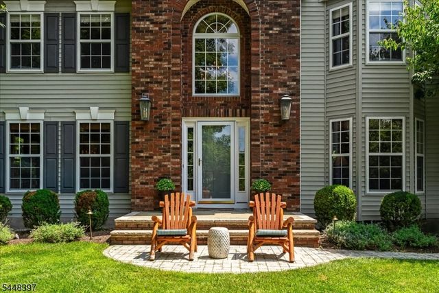 14 Fieldstone Trl, Byram Twp., NJ 07871