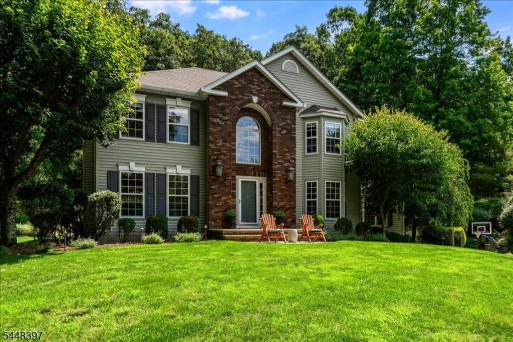 14 Fieldstone Trl, Byram Twp., NJ 07871