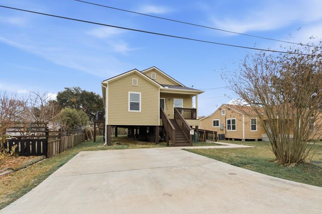 2510 Avenue A, Port Arthur, TX 77642