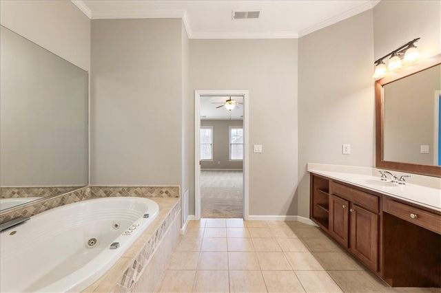 5905 Waters Edge Trail, Roswell, GA 30075