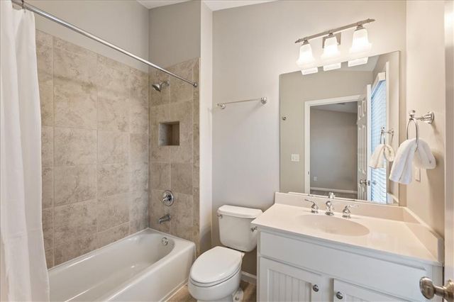 5905 Waters Edge Trail, Roswell, GA 30075
