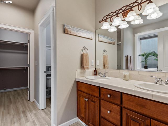 14004 Nw 27TH Ave, Vancouver, WA 98685