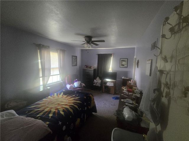 8721 ELM Avenue, Kansas City, MO 64138