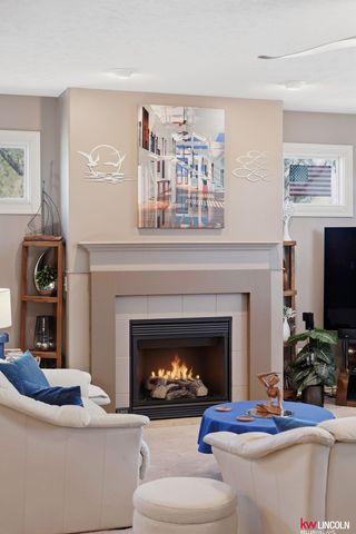 2932 Park Place Court, Lincoln, NE 68506
