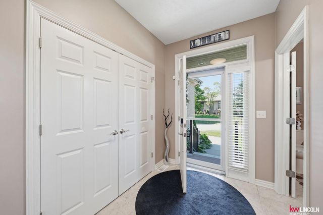 2932 Park Place Court, Lincoln, NE 68506