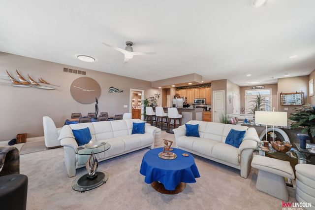 2932 Park Place Court, Lincoln, NE 68506