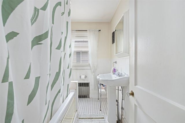 62 Peckham Avenue, North Providence, RI 02908