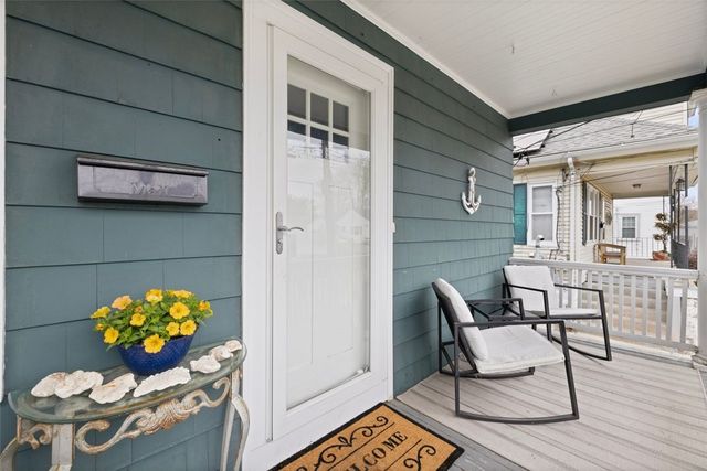 62 Peckham Avenue, North Providence, RI 02908