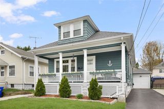 62 Peckham Avenue, North Providence, RI 02908