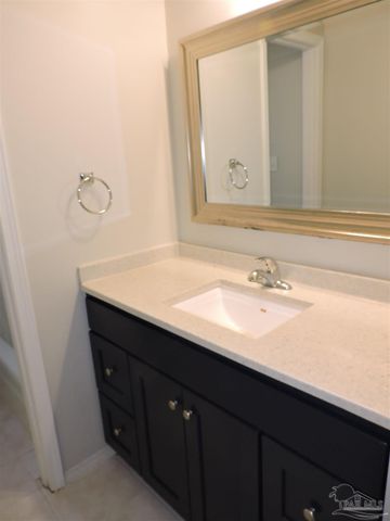 3480 Blueridge Dr, Pensacola, FL 32504