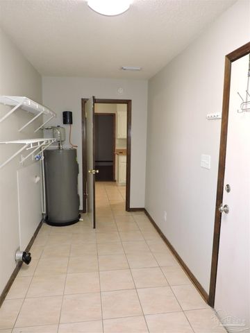 3480 Blueridge Dr, Pensacola, FL 32504