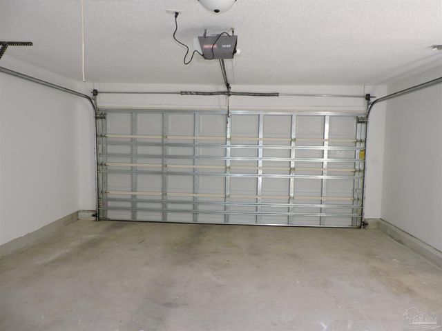 3480 Blueridge Dr, Pensacola, FL 32504