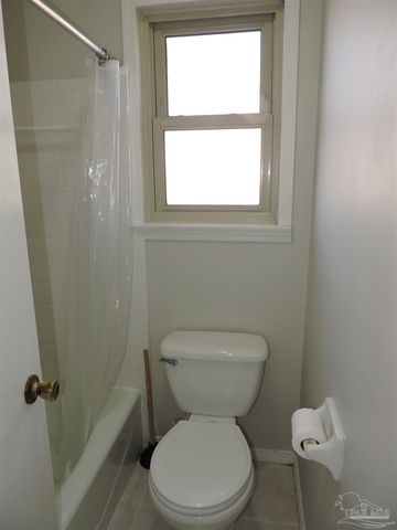 3480 Blueridge Dr, Pensacola, FL 32504