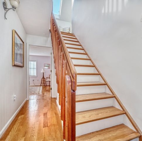 1206 Lagrange St 1206, Boston, MA 02467