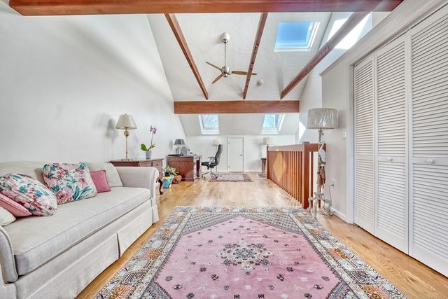 1206 Lagrange St 1206, Boston, MA 02467