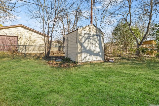 339 Creath Pl, San Antonio, TX 78221