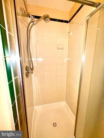 21780 CANFIELD TER, Sterling, VA 20164