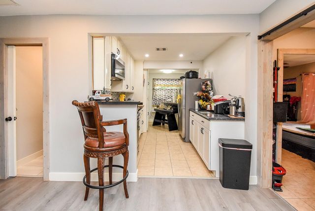 1303 W Ellaine Avenue, Pasadena, TX 77506