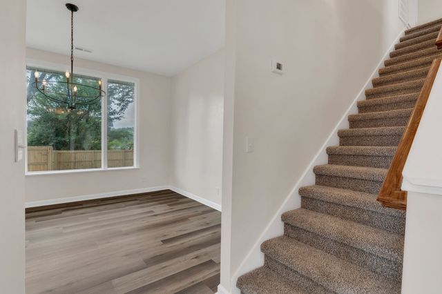 601 S Russell St, Portland, TN 37148