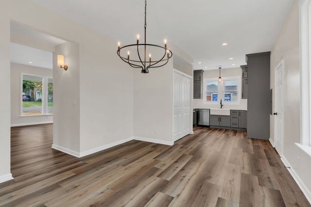 601 S Russell St, Portland, TN 37148