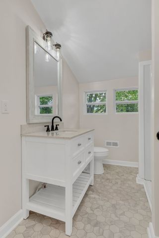 601 S Russell St, Portland, TN 37148