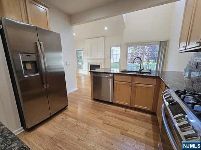 68 Buckthorn Court, Paramus, NJ 07652