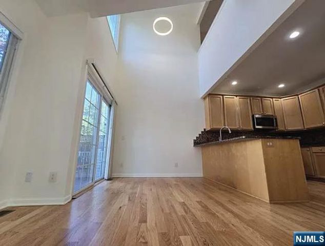 68 Buckthorn Court, Paramus, NJ 07652