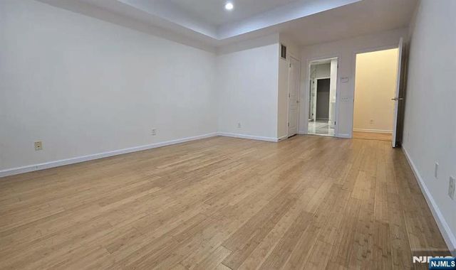 68 Buckthorn Court, Paramus, NJ 07652