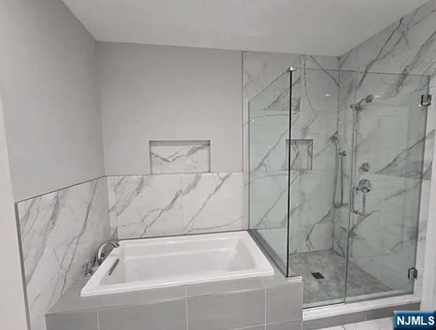 68 Buckthorn Court, Paramus, NJ 07652