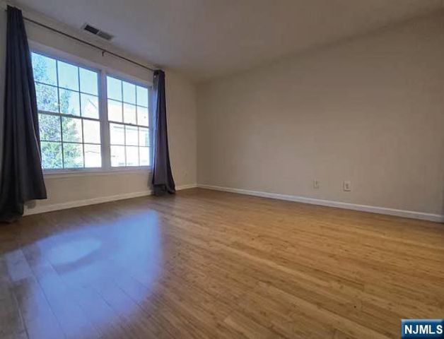 68 Buckthorn Court, Paramus, NJ 07652