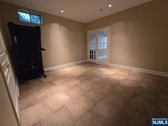 68 Buckthorn Court, Paramus, NJ 07652