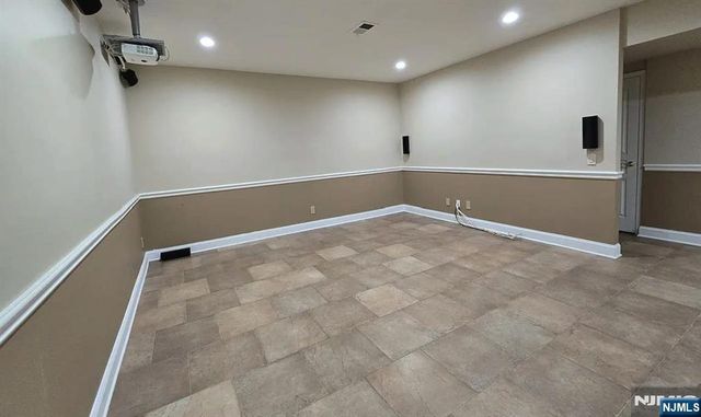 68 Buckthorn Court, Paramus, NJ 07652