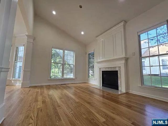 68 Buckthorn Court, Paramus, NJ 07652
