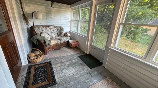 9 Old Main Street, Warner, NH 03278