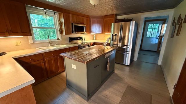 9 Old Main Street, Warner, NH 03278