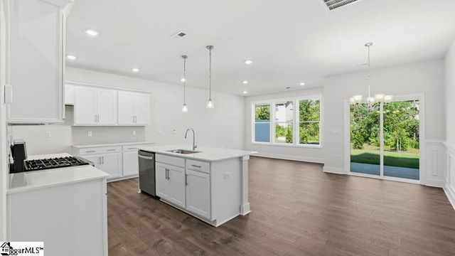 614 Jules Lane, Moore, SC 29369