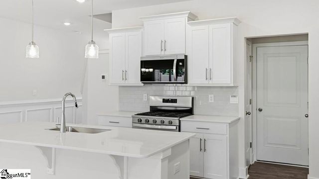 614 Jules Lane, Moore, SC 29369