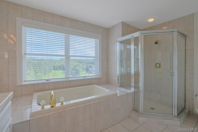29 Country Club Lane, Pleasantville, NY 10570