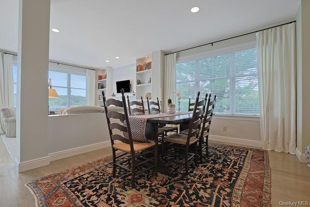 29 Country Club Lane, Pleasantville, NY 10570