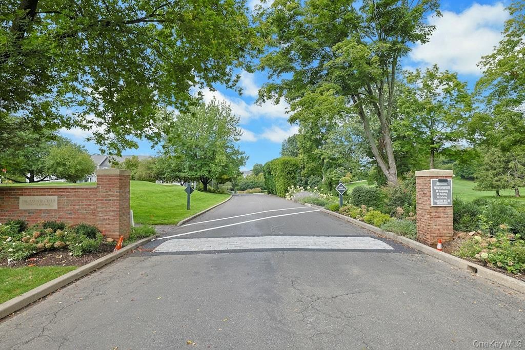 29 Country Club Lane, Pleasantville, NY 10570 — photo 2