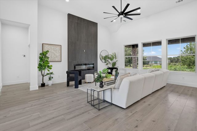 111 County Road 4867, Azle, TX 76020