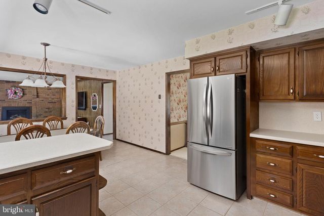 93 PETER RAFFERTY DR, Hamilton, NJ 08690
