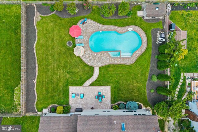 93 PETER RAFFERTY DR, Hamilton, NJ 08690