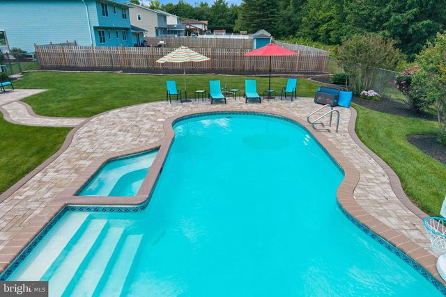 93 PETER RAFFERTY DR, Hamilton, NJ 08690