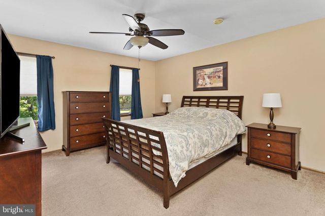 93 PETER RAFFERTY DR, Hamilton, NJ 08690