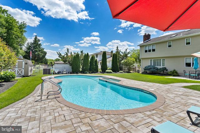 93 PETER RAFFERTY DR, Hamilton, NJ 08690