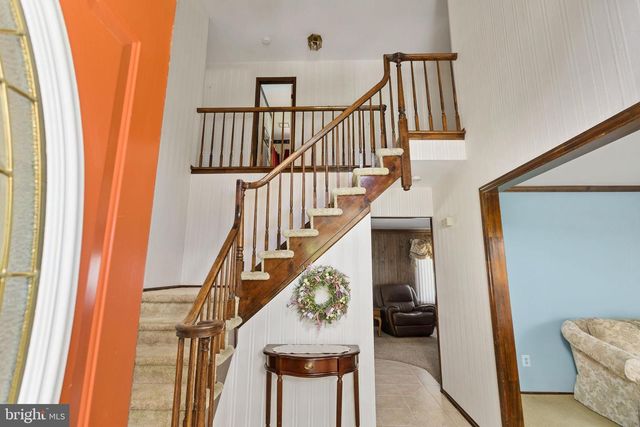 93 PETER RAFFERTY DR, Hamilton, NJ 08690